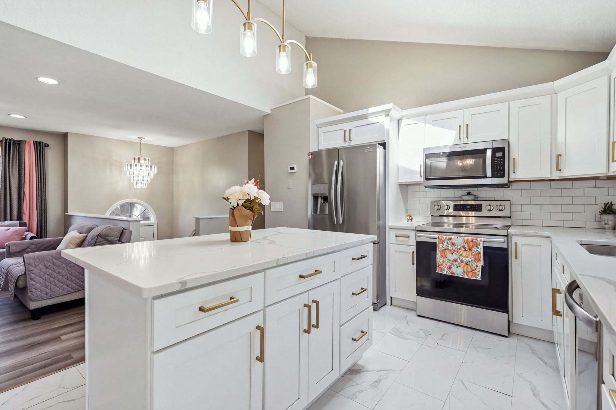 191 Lamont Street Springfield, MA 01119 - Photo 12 of 41 Gallery Image 12