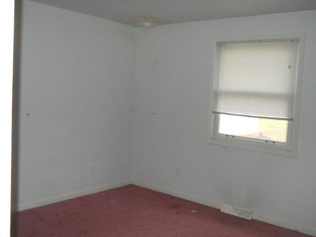 9805 Lake Road Ottawa Lake, MI 49267 - Photo 4 of 7 20105233-3.JPG