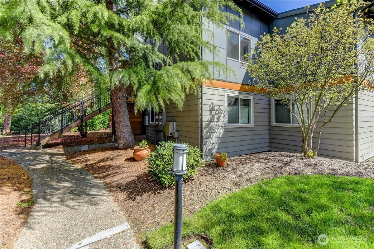 10826 Northeast 148th Lane, Unit H201 Bothell, WA 98011 - Photo 16 of 20