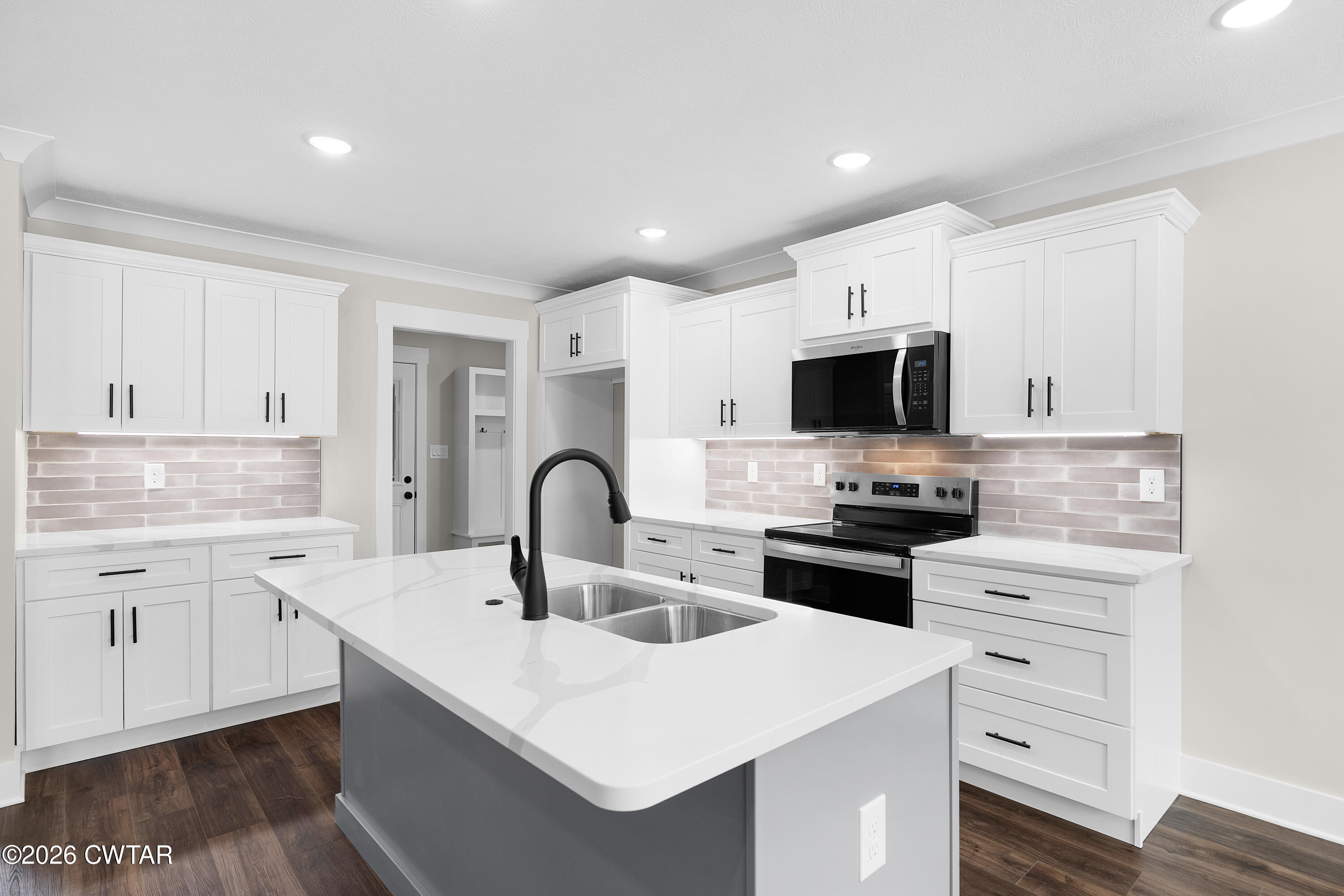 446 Fairway Boulevard Jackson, TN 38305 - Photo 9 of 20 Kitchen 2