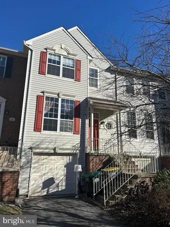 $2,400 | 892 North Waterford Lane, Wilmington, DE 19808