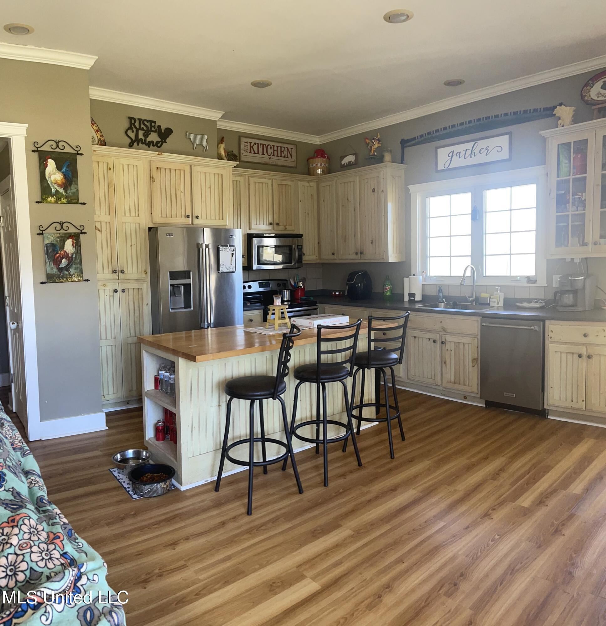 2844 Lyles Road Senatobia, MS 38668 - Photo 15 of 38 6999B486-22D6-41EA-9C7D-A033A53878D8