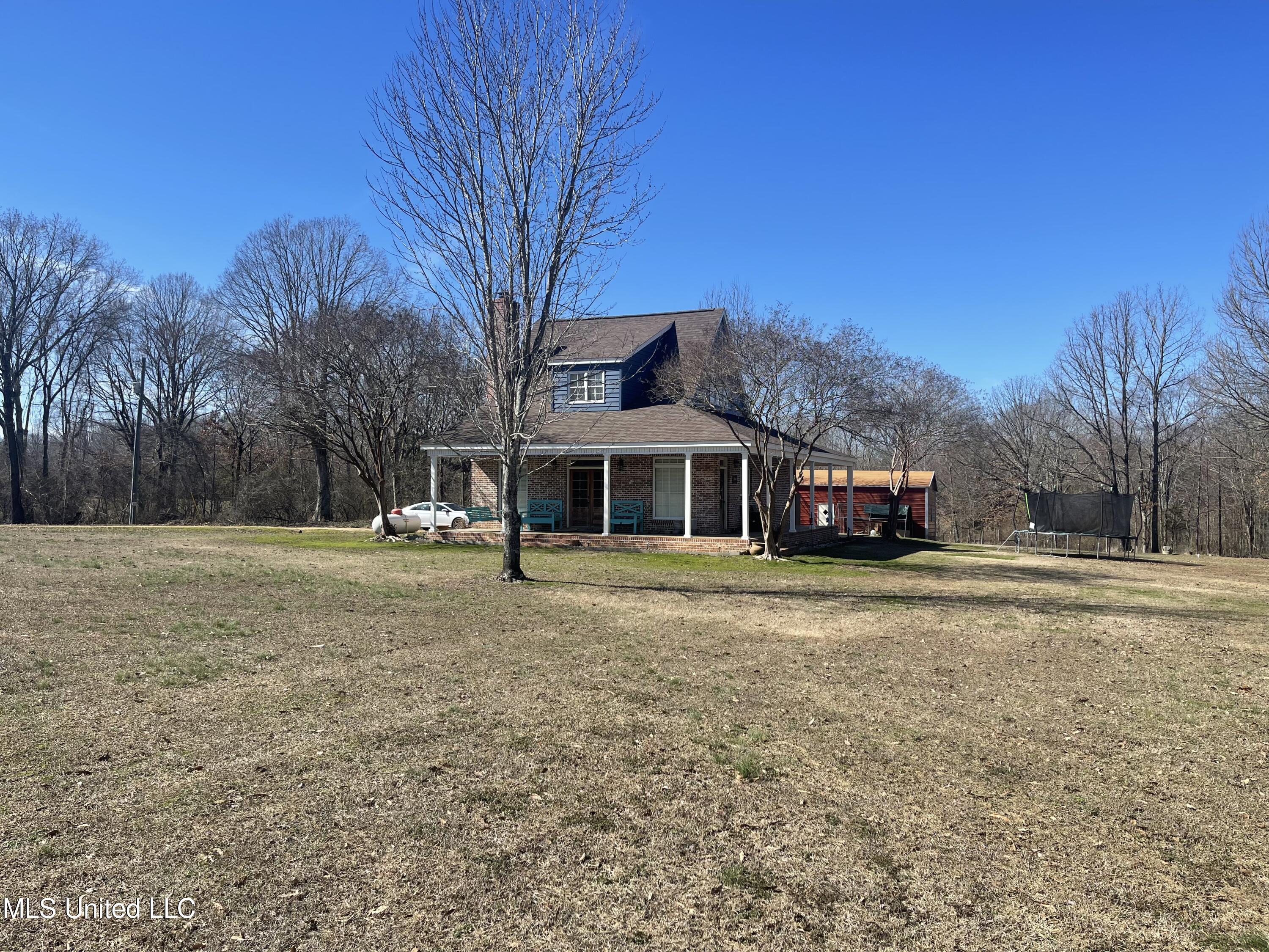 2844 Lyles Road Senatobia, MS 38668 - Photo 3 of 38 90C62D8B-6AAD-459B-9EEC-1A6575C6B793