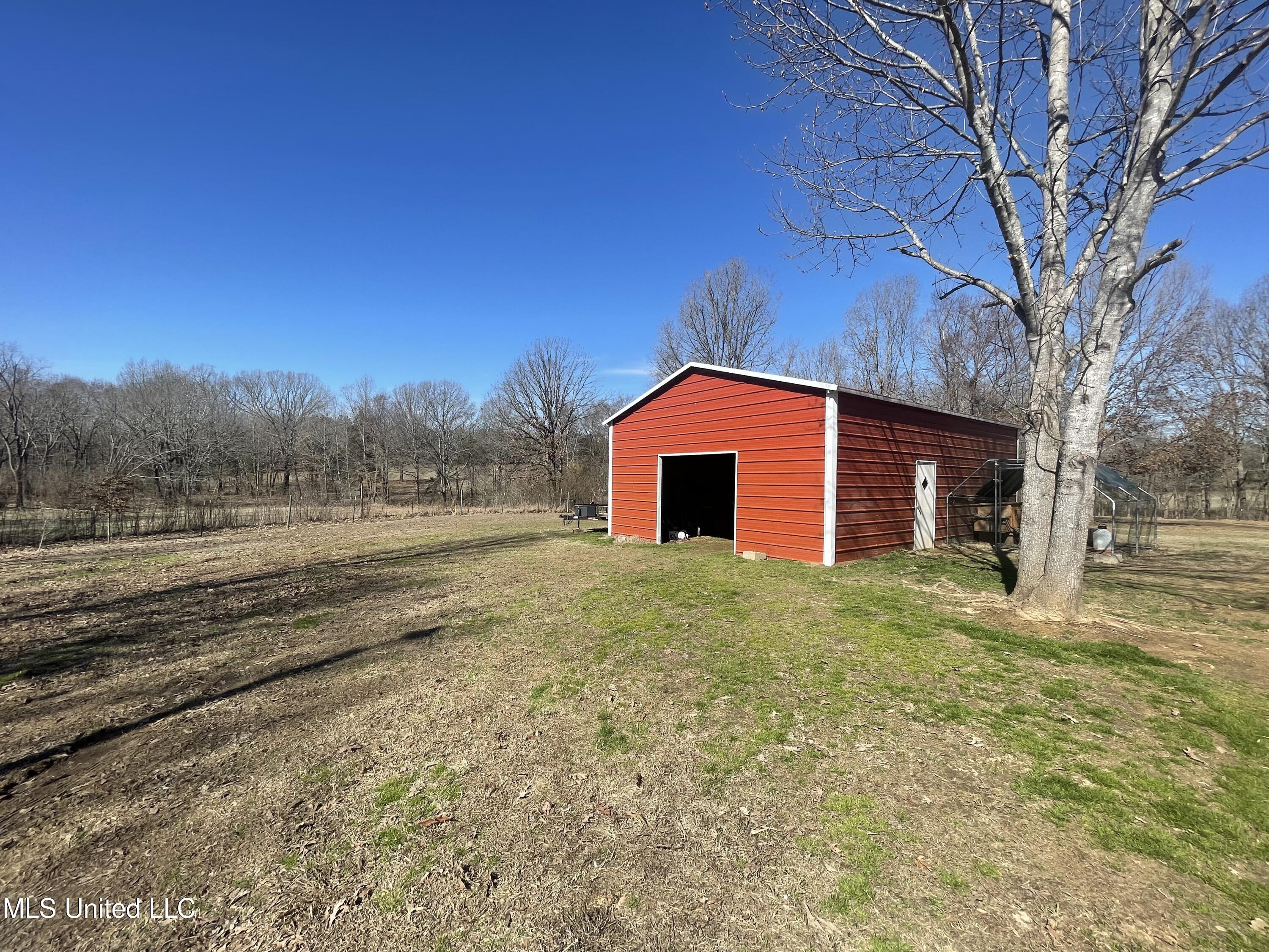 2844 Lyles Road Senatobia, MS 38668 - Photo 38 of 38 EDC865EC-A186-42F1-8EED-63F543936F01