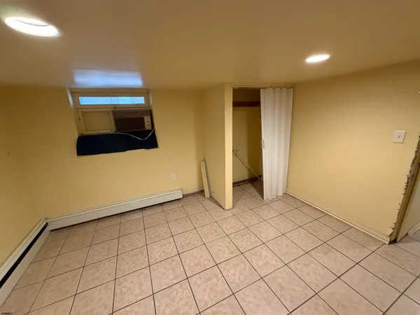 $1,200 | 15 North Windsor Avenue, Unit 1, Atlantic City, NJ 08401