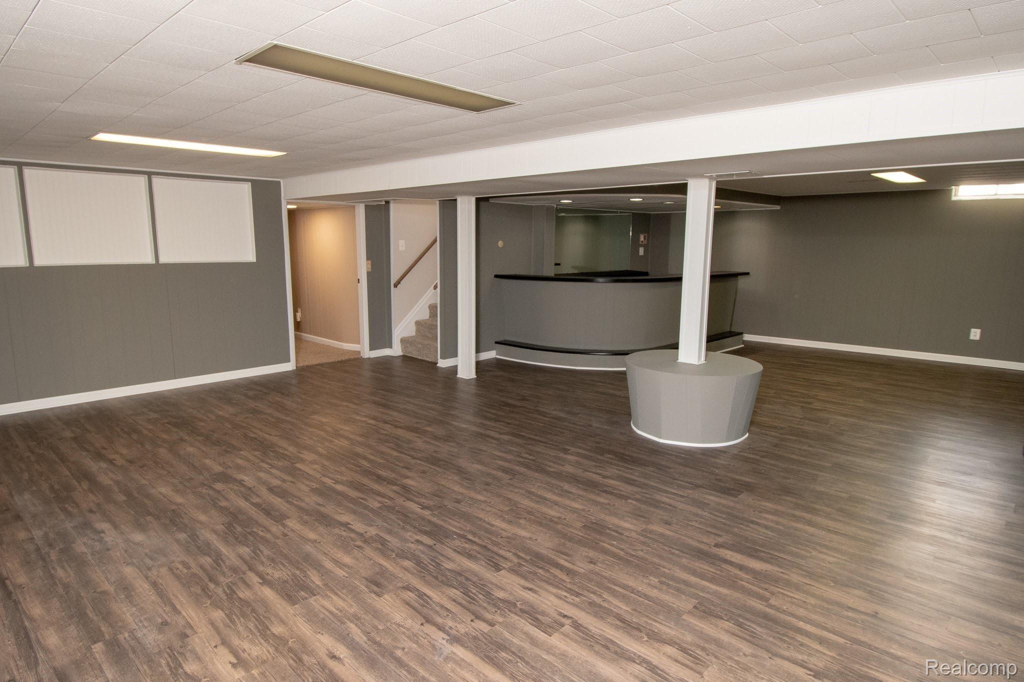 11024 Chicago Road Warren, MI 48093 - Photo 31 of 47 DSC_3629.jpg