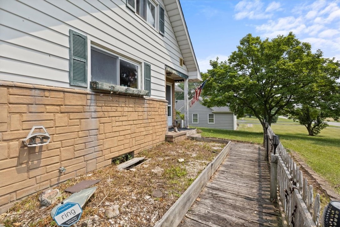 154 Goodburlet Road Henrietta, NY 14467 - Photo 2 of 31