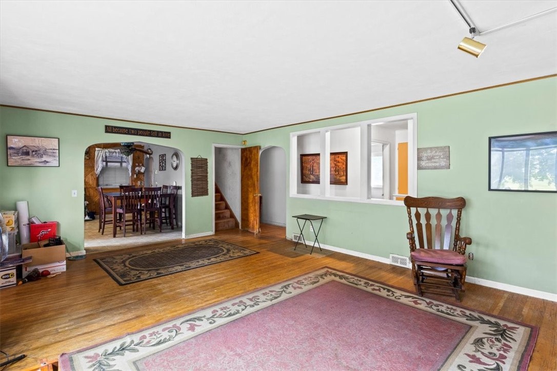 154 Goodburlet Road Henrietta, NY 14467 - Photo 7 of 31