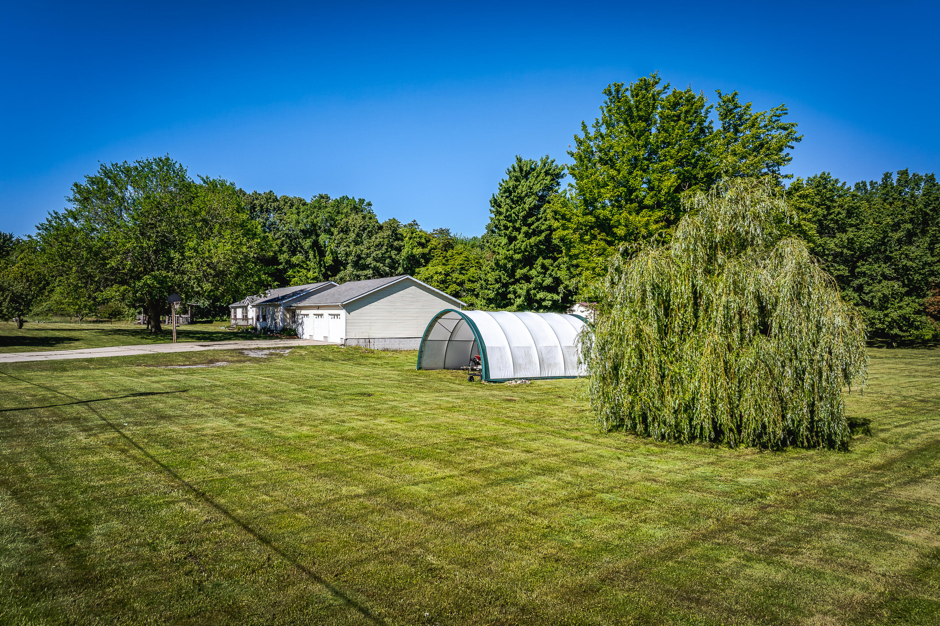 489 East Furness Road Michigan City, IN 46360 - Photo 4 of 42 2999x1999