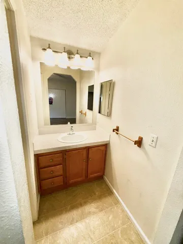 $199,000 | 3660 Walnut Boulevard, Brentwood, CA 94513