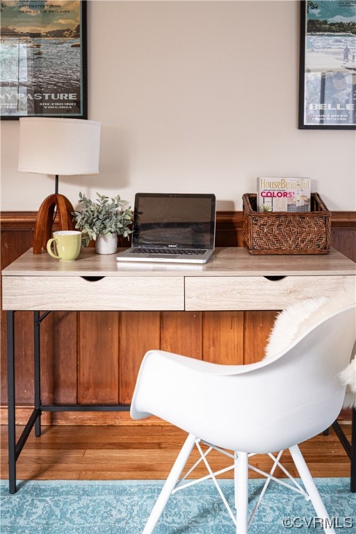 10201 Glendye Road Richmond, VA 23235 - Photo 29 of 50 a view of kitchen with stainless steel appliances granite countertop sink and cabinets