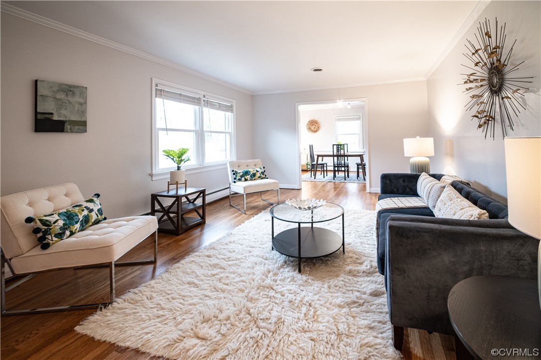 10201 Glendye Road Richmond, VA 23235 - Photo 6 of 50 a living room with furniture and a large window