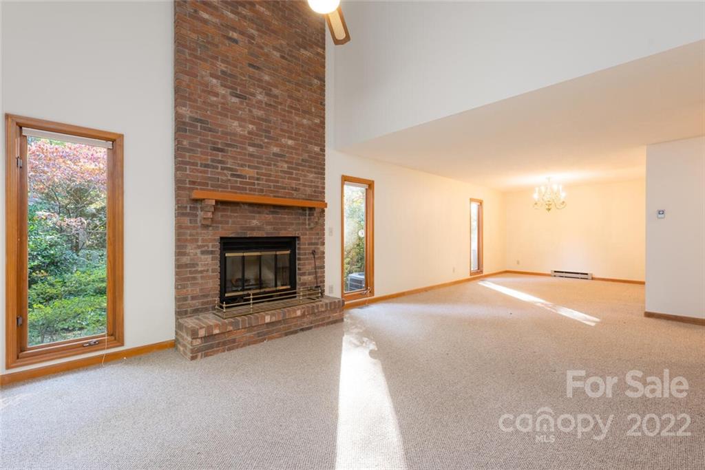 35 Spring Lane Fairview, NC 28730 - Photo 11 of 48 Gallery Image 11