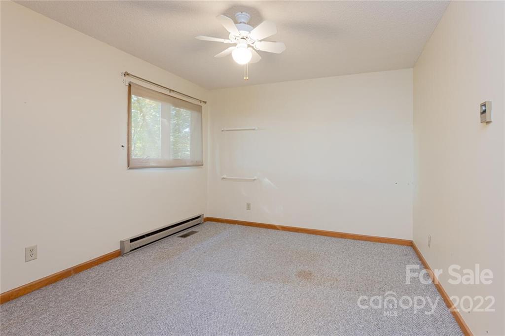 35 Spring Lane Fairview, NC 28730 - Photo 28 of 48 Gallery Image 28