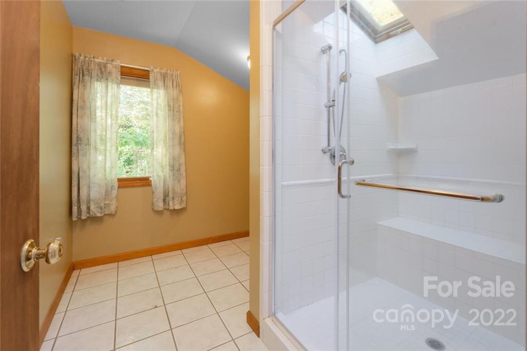35 Spring Lane Fairview, NC 28730 - Photo 34 of 48 Gallery Image 34