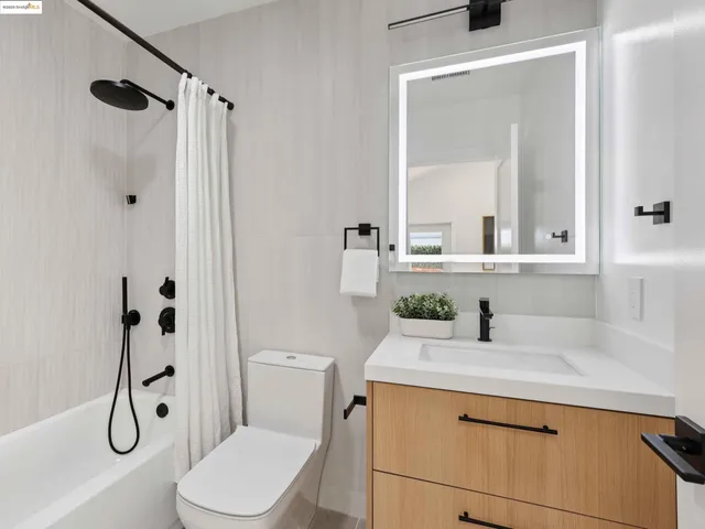 $889,000 | 1612 Carleton Street, Berkeley, CA 94703