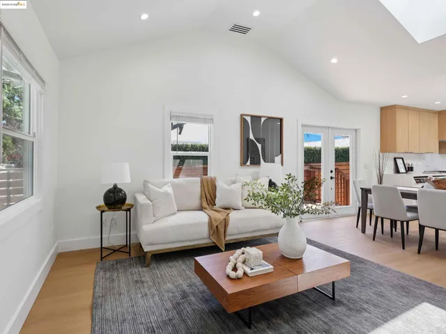 $889,000 | 1612 Carleton Street, Berkeley, CA 94703