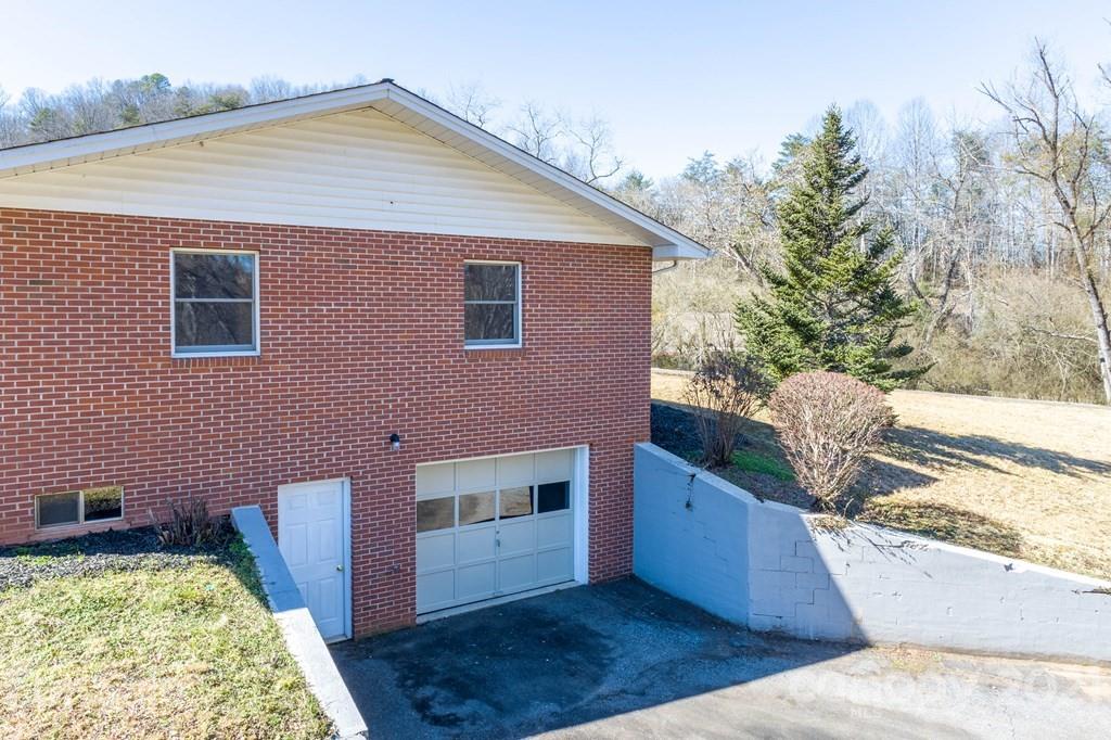 135 Monroe Buchanan Road Sylva, NC 28779 - Photo 18 of 42 Gallery Image 18