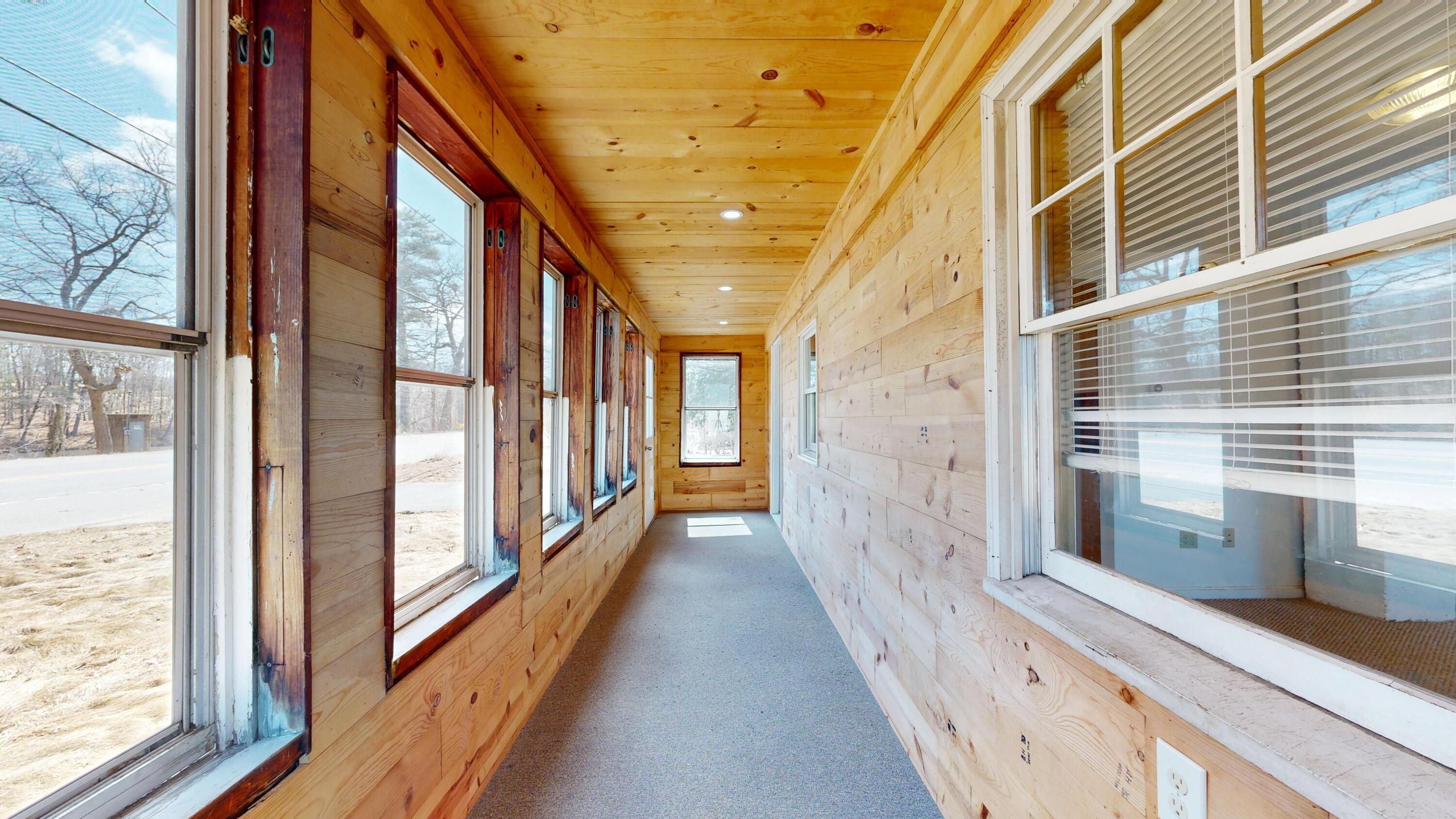 537 Riverside Drive Auburn, ME 04210 - Photo 4 of 46 Sunroom