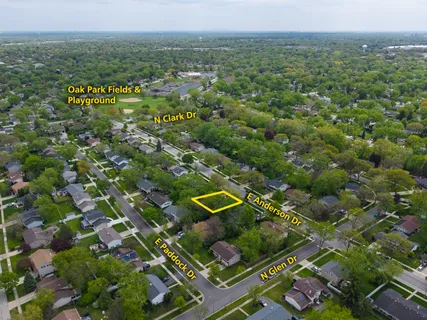 $419,900 | 852 East Anderson Drive, Palatine, IL 60074
