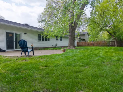 $419,900 | 852 East Anderson Drive, Palatine, IL 60074