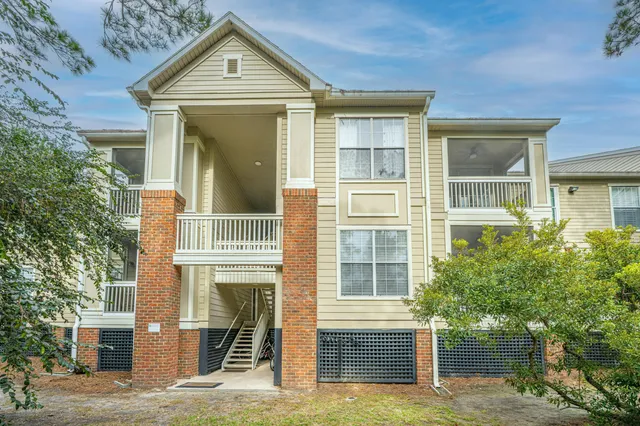 $419,000 | 1600 Long Grove Drive, Unit 726, Mount Pleasant, SC 29464