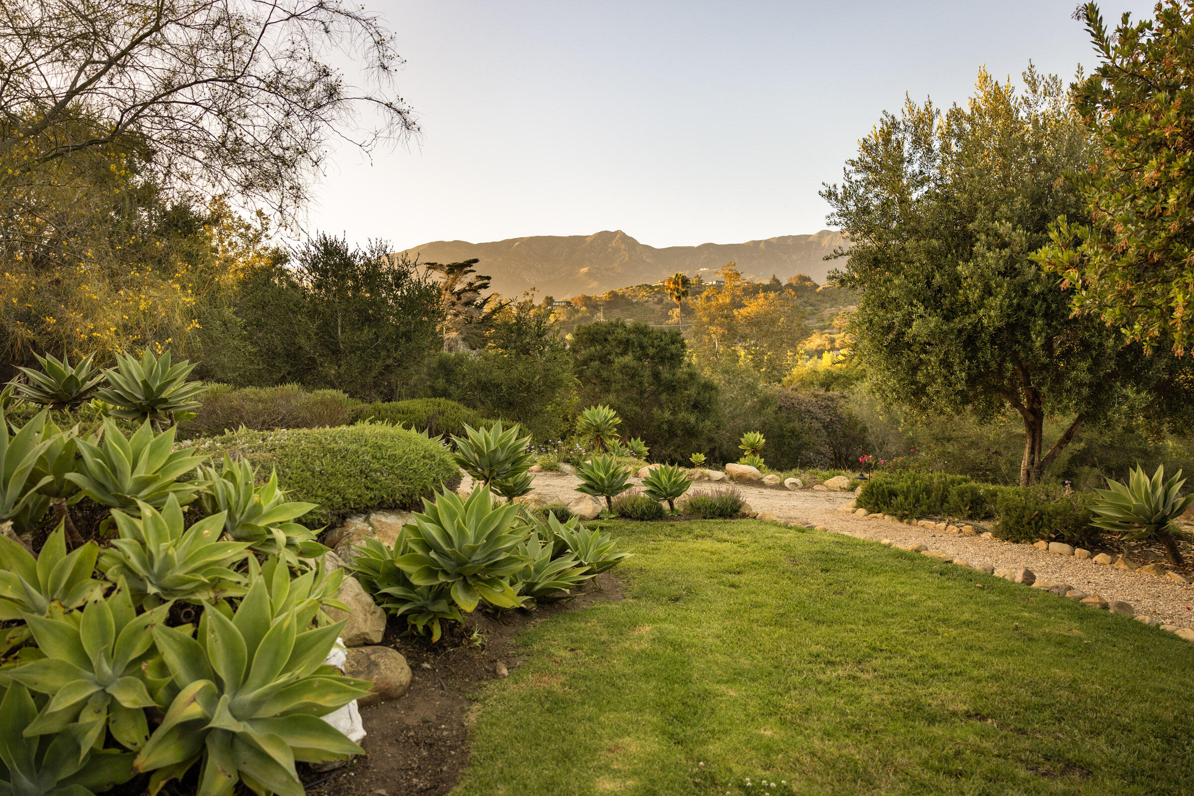 270 Toro Canyon Road Carpinteria, CA 93013 - Photo 3 of 22 Mountain Views