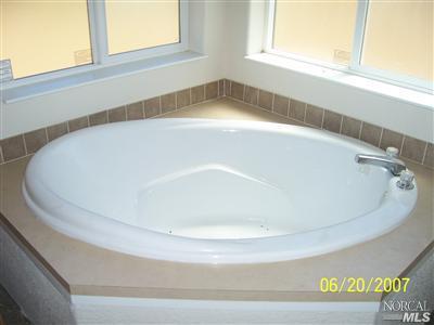 14460 A Leary Road Walnut Grove, CA 95690 - Photo 5 of 5 a bathroom with bathtub