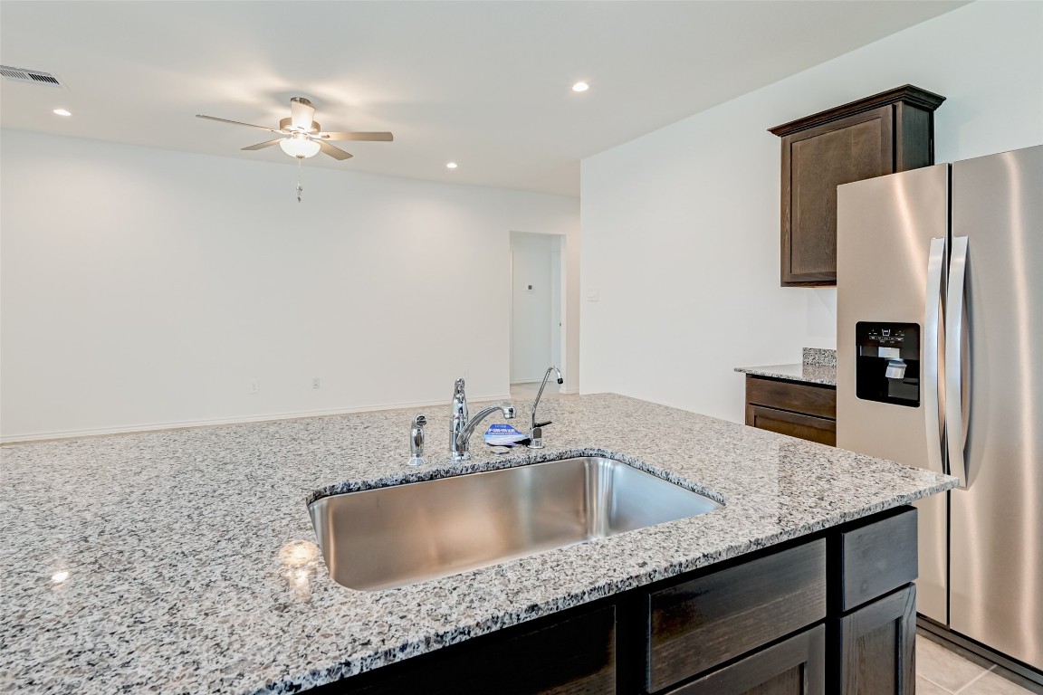 7531 Cynomys Court Rosharon, TX 77583 - Photo 20 of 49