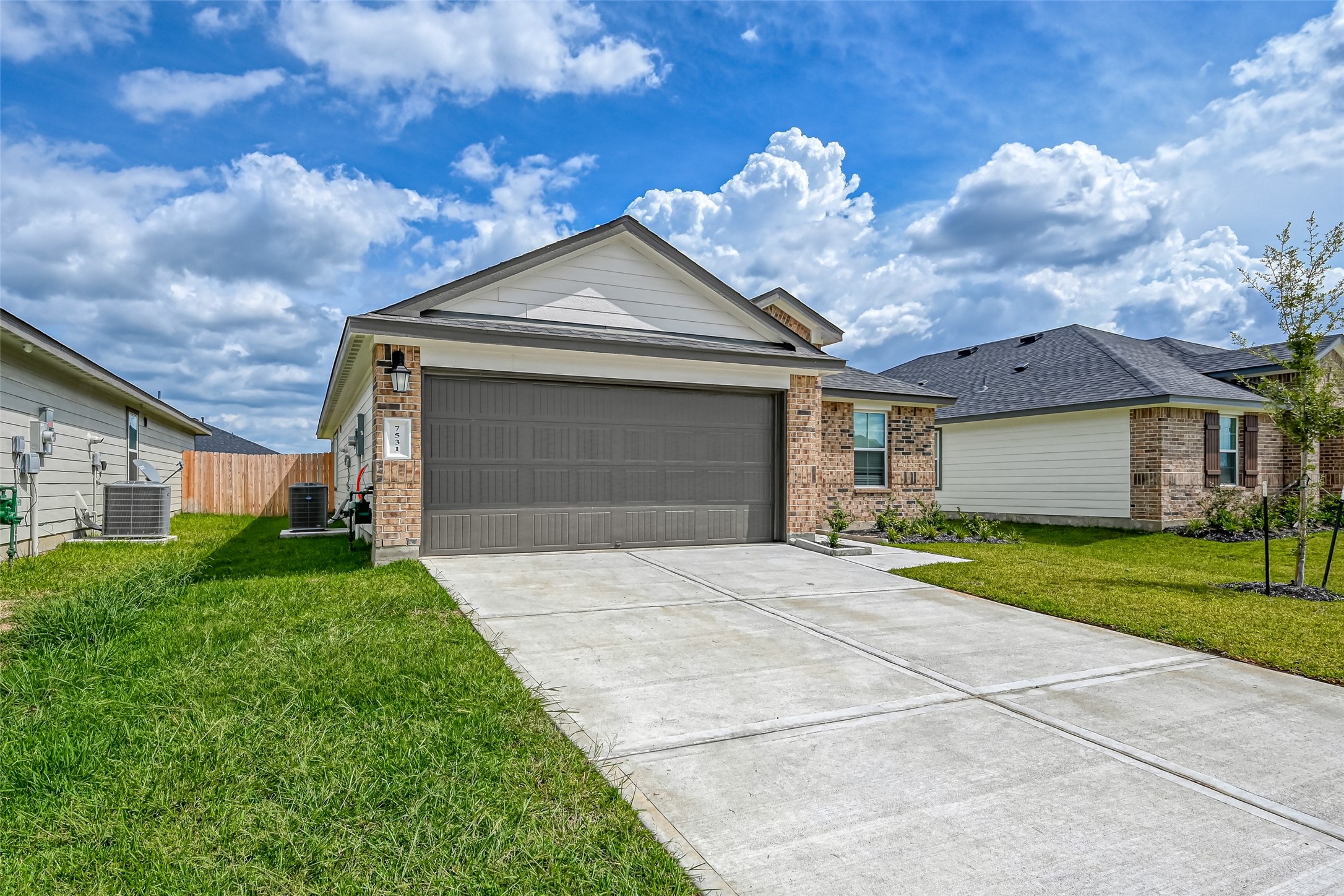 7531 Cynomys Court Rosharon, TX 77583 - Photo 2 of 49