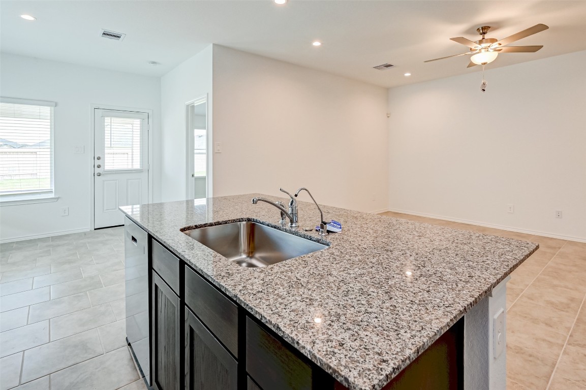 7531 Cynomys Court Rosharon, TX 77583 - Photo 21 of 49