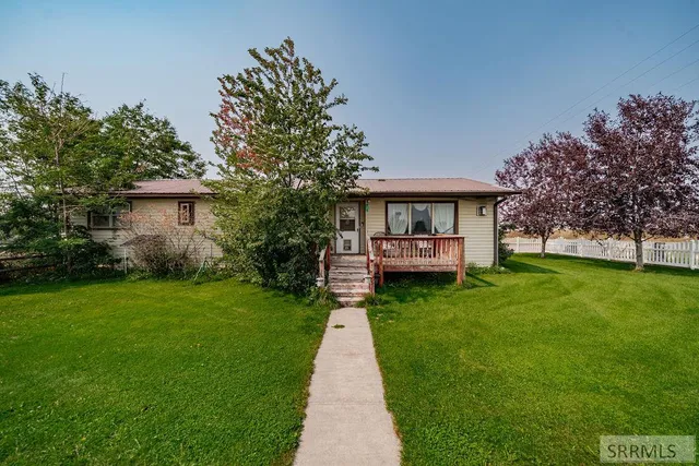 $190,000 | 2 South 1000 West, Blackfoot, ID 83221