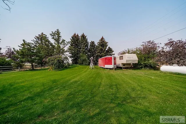 $190,000 | 2 South 1000 West, Blackfoot, ID 83221