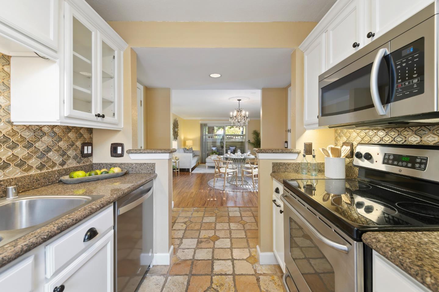 160 Reflections Drive, Unit 14 San Ramon, CA 94583 - Photo 6 of 19 Gallery Image 6