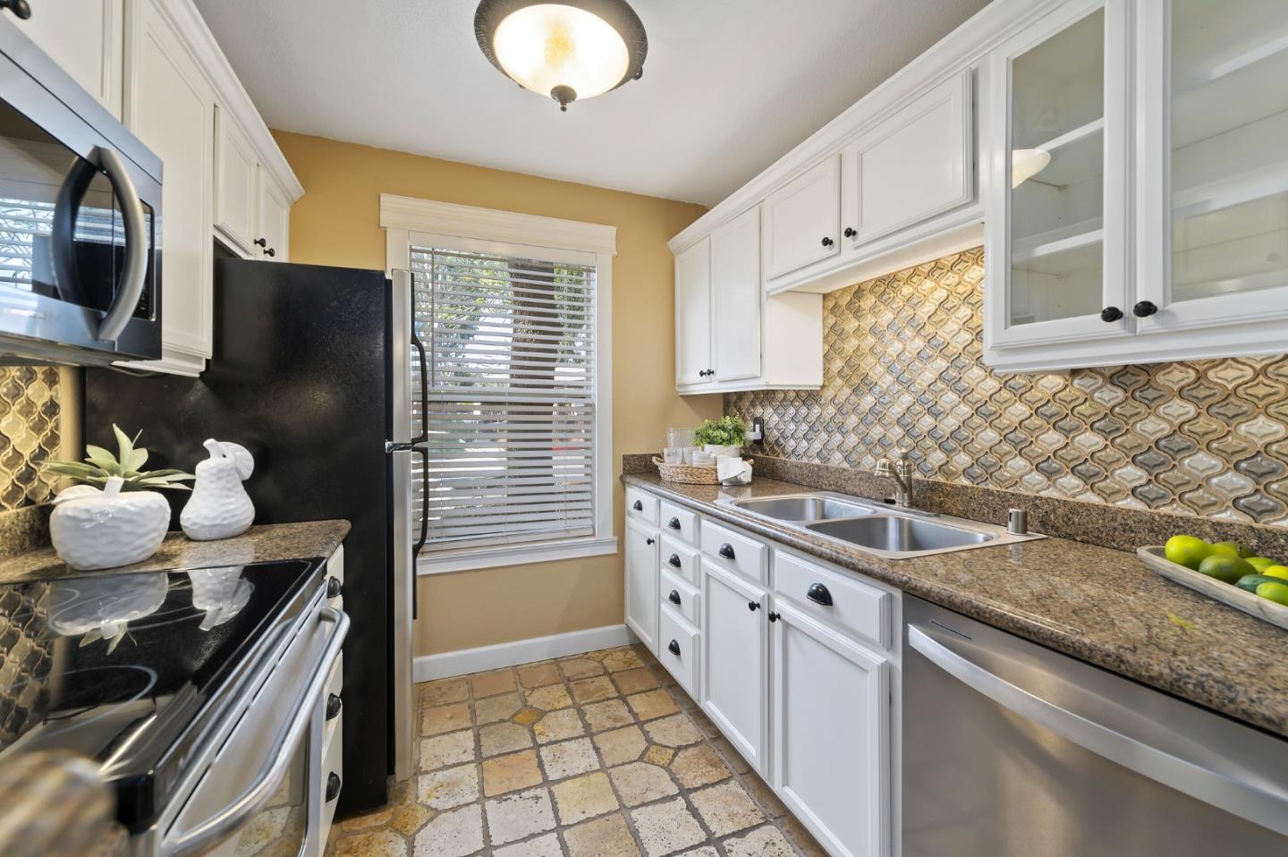 160 Reflections Drive, Unit 14 San Ramon, CA 94583 - Photo 7 of 19 Gallery Image 7