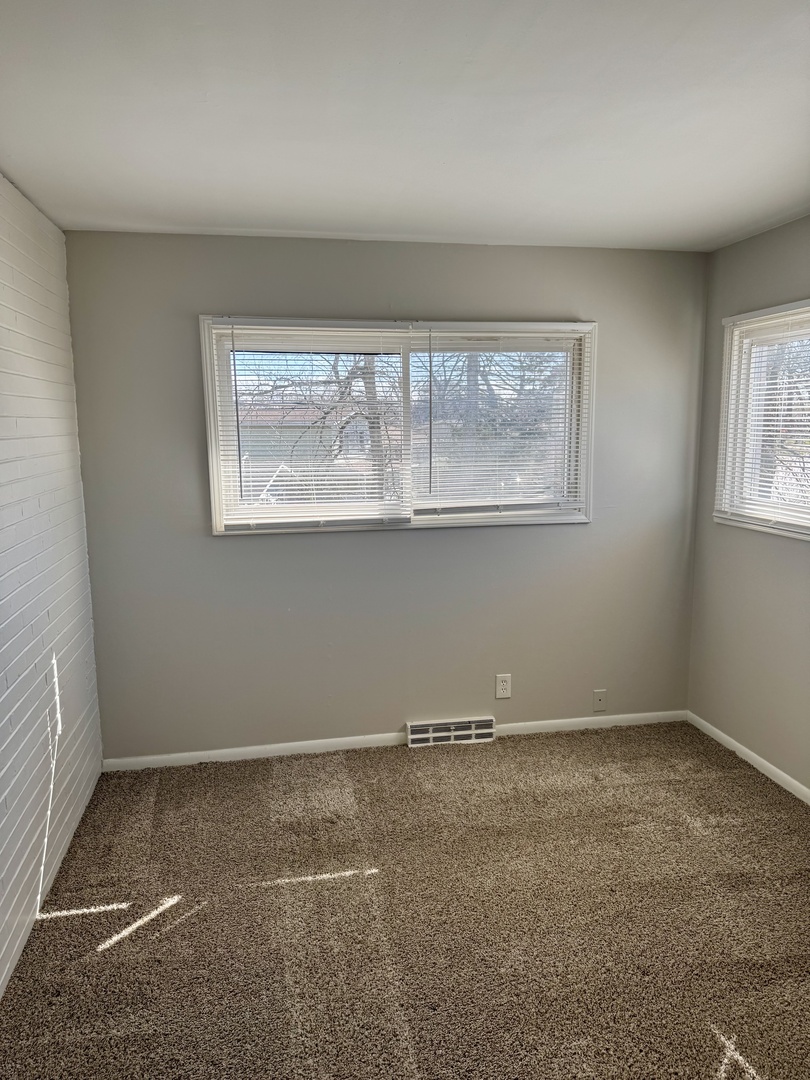 7 Timber Trail Streamwood, IL 60107 - Photo 21 of 38