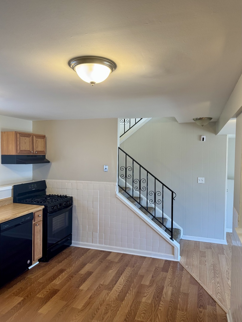 7 Timber Trail Streamwood, IL 60107 - Photo 3 of 38