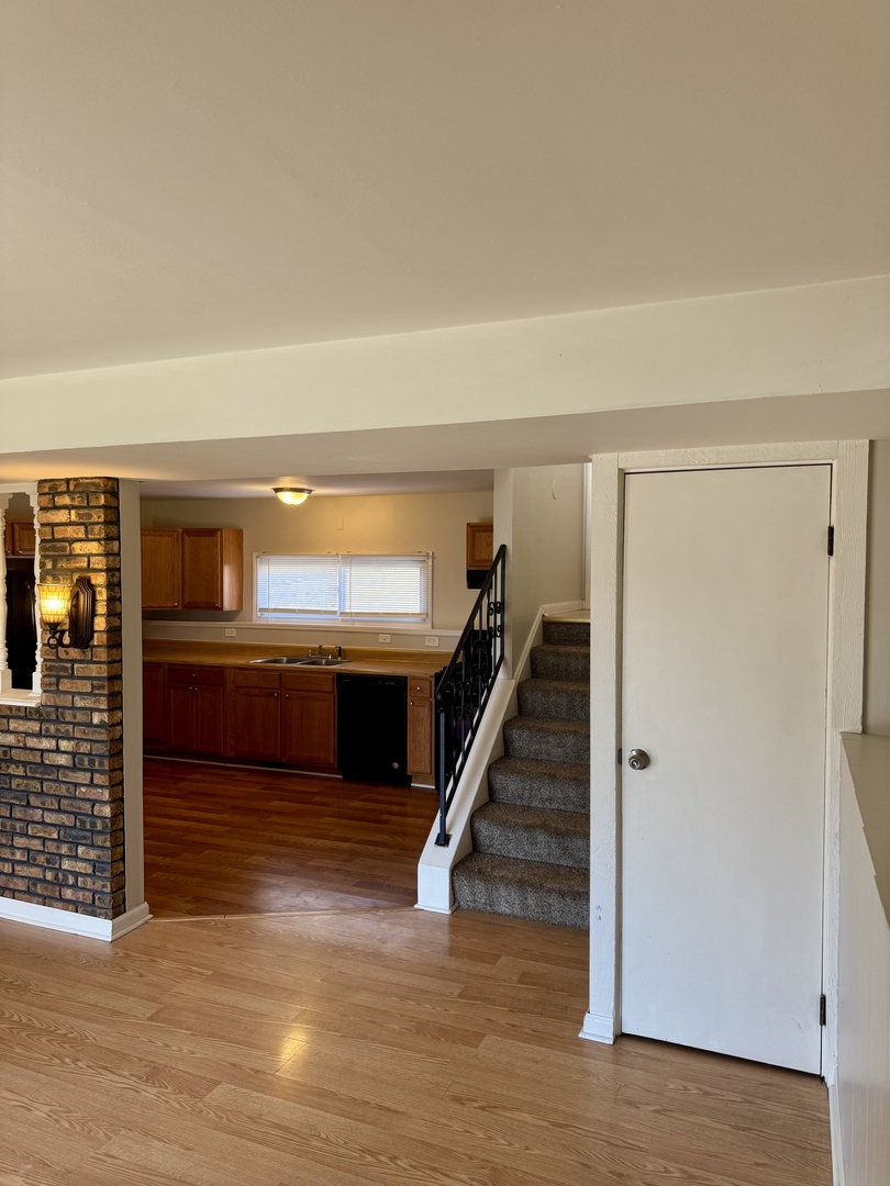 7 Timber Trail Streamwood, IL 60107 - Photo 6 of 38