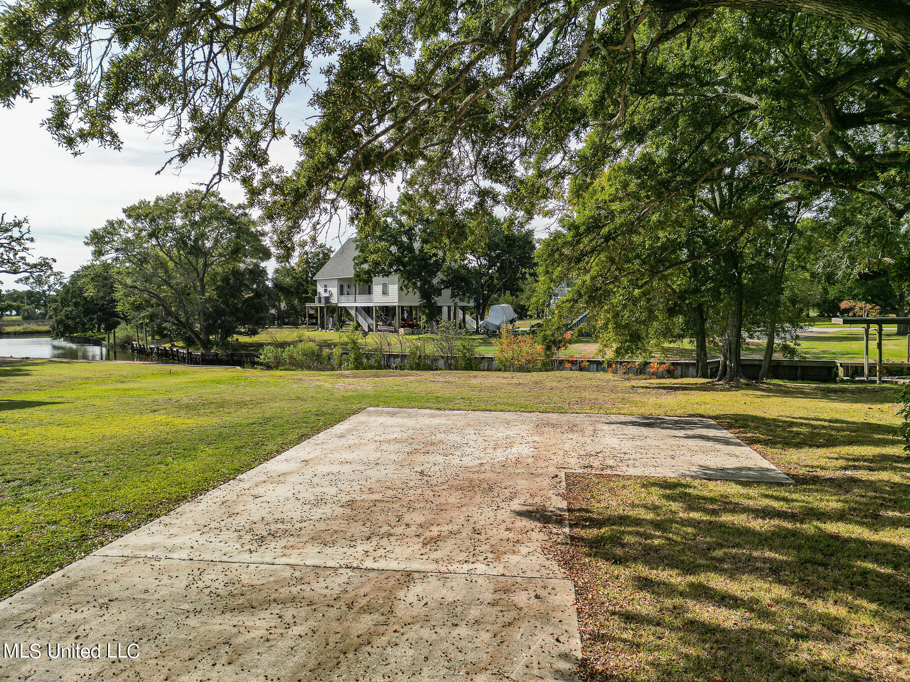 711 Martin Street Pascagoula, MS 39581 - Photo 12 of 14 711 Martin-64010