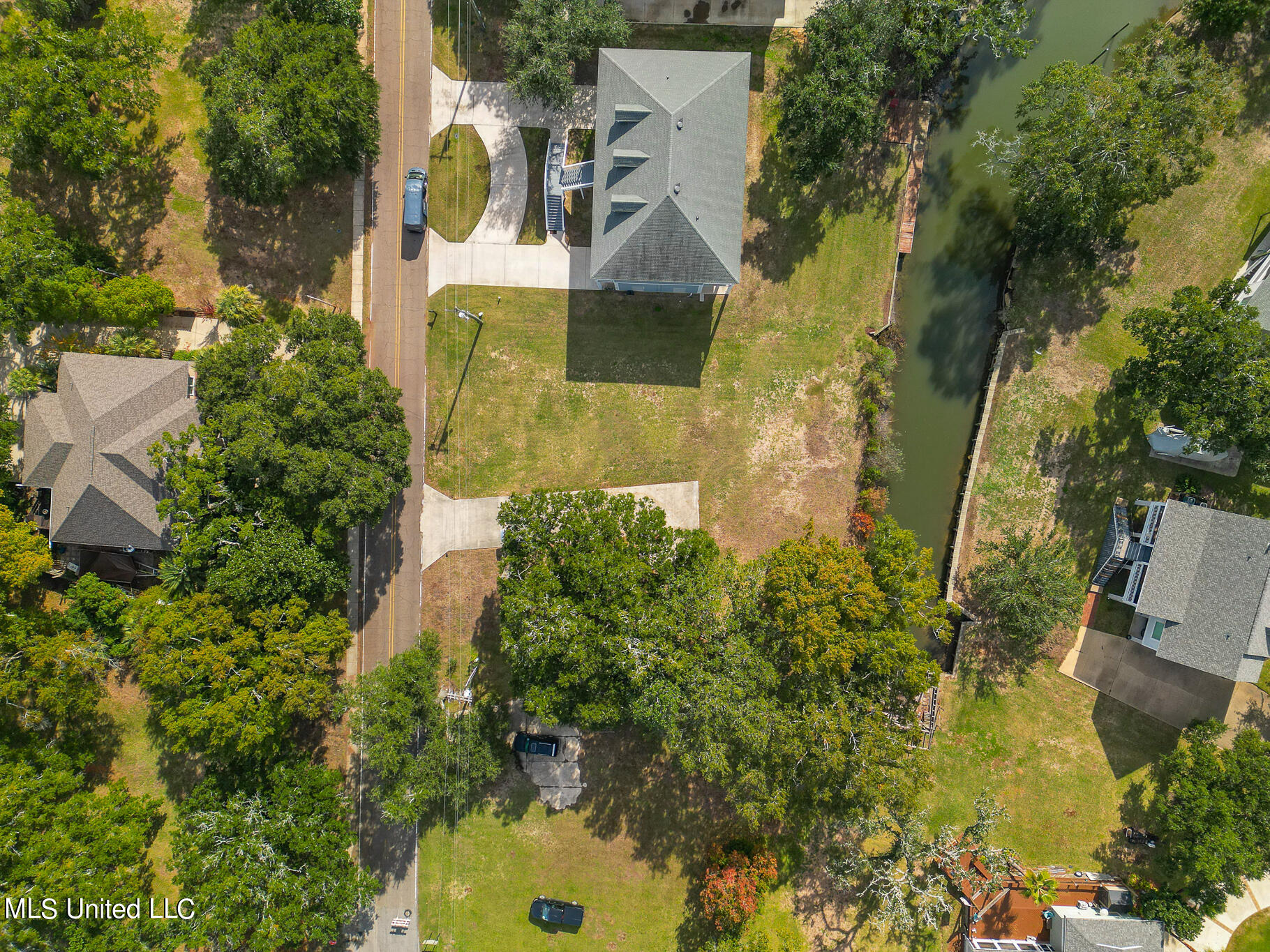 711 Martin Street Pascagoula, MS 39581 - Photo 9 of 14 711 Martin-64007