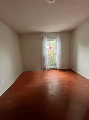 a view of empty room with window