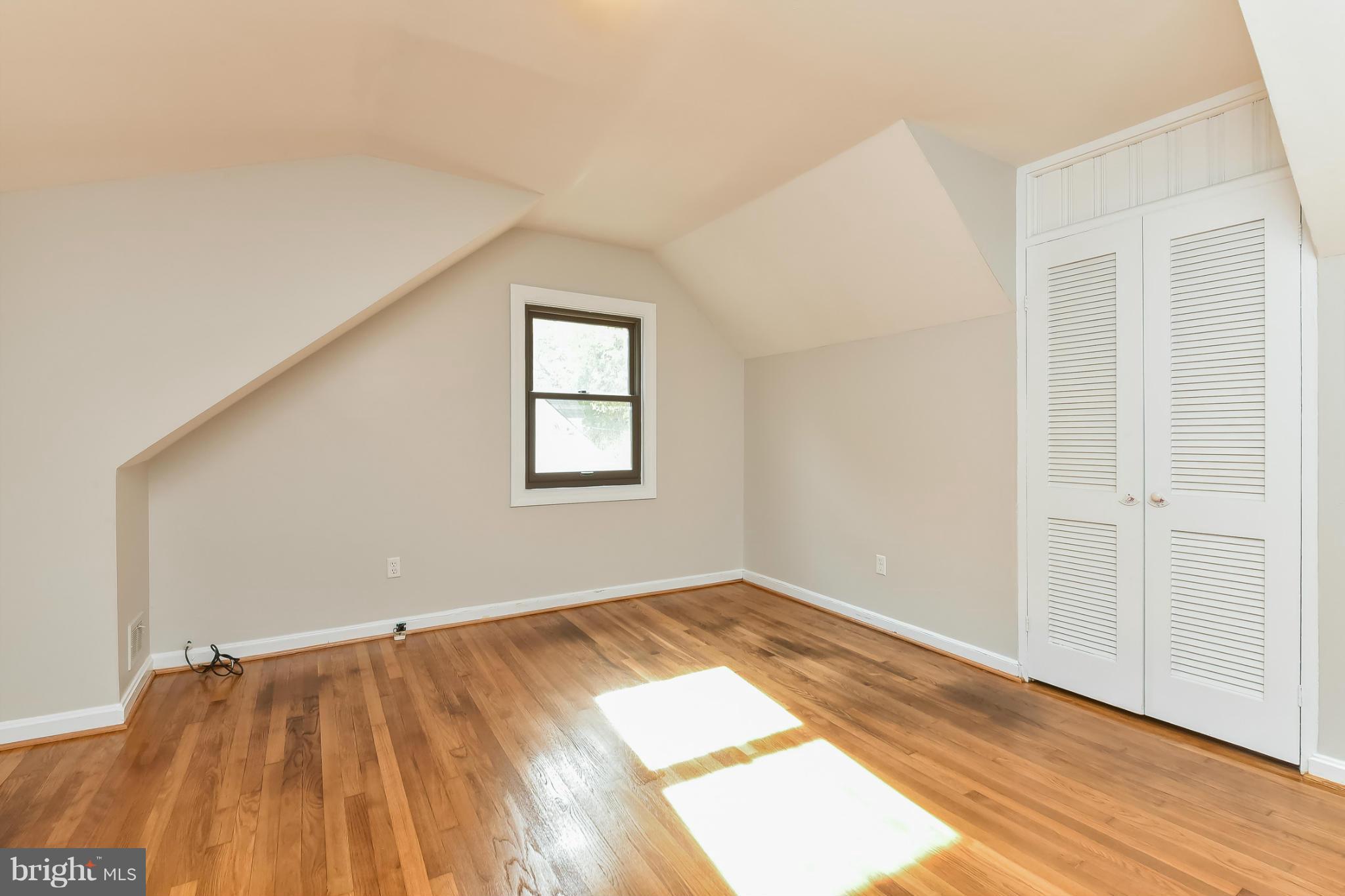 8813 Sundale Drive Silver Spring, MD 20910 - Photo 21 of 30 Bedroom