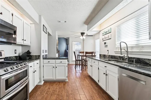 $299,900 | 4820 Wood Forest Drive, Marrero, LA 70072