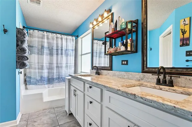 $299,900 | 4820 Wood Forest Drive, Marrero, LA 70072