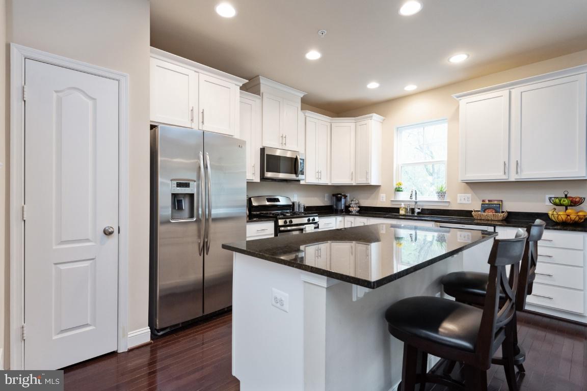 9382 Rock Ripple Lane Laurel, MD 20723 - Photo 11 of 53 Gallery Image 11