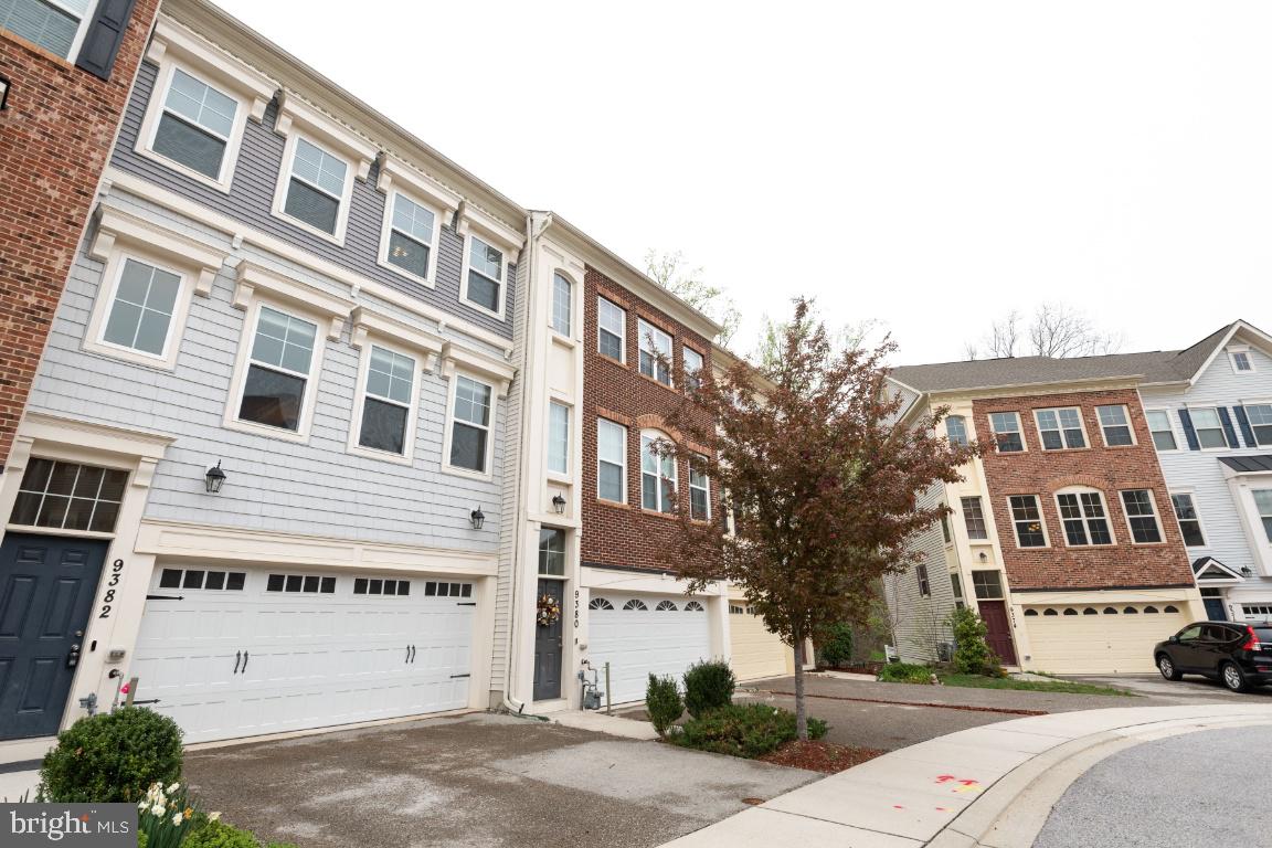 9382 Rock Ripple Lane Laurel, MD 20723 - Photo 3 of 53 Gallery Image 3