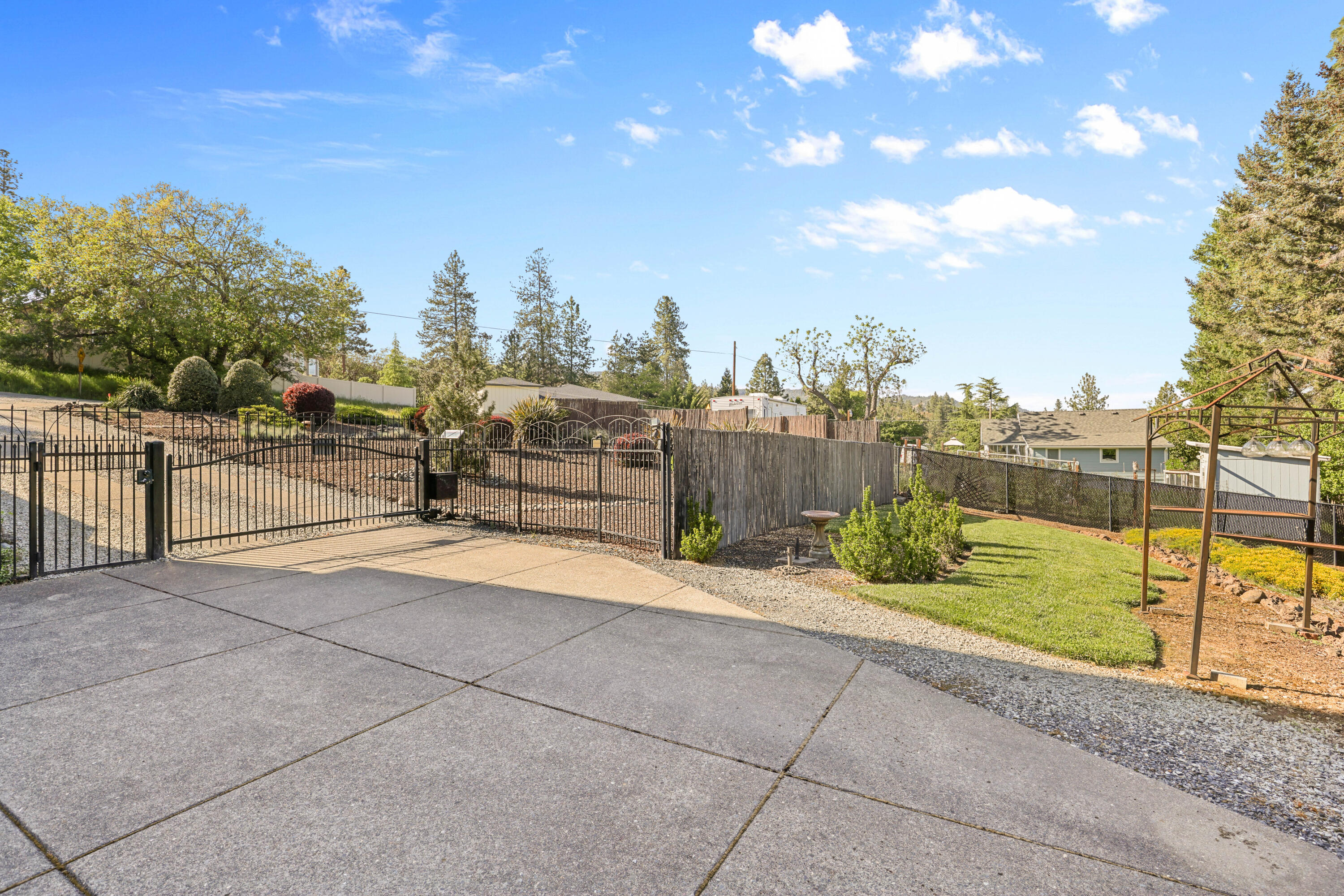 935 Applegate Street Jacksonville, OR 97530 - Photo 39 of 43 EP1A1391