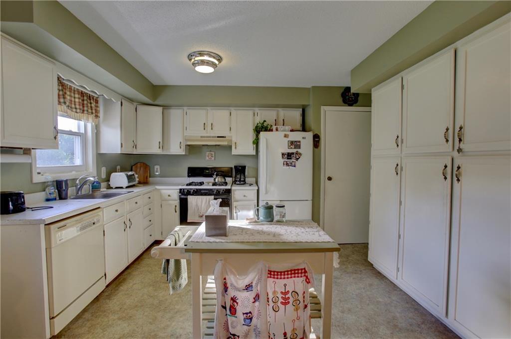 19 Sweetser Road Yarmouth, ME 04096 - Photo 2 of 18 Photo