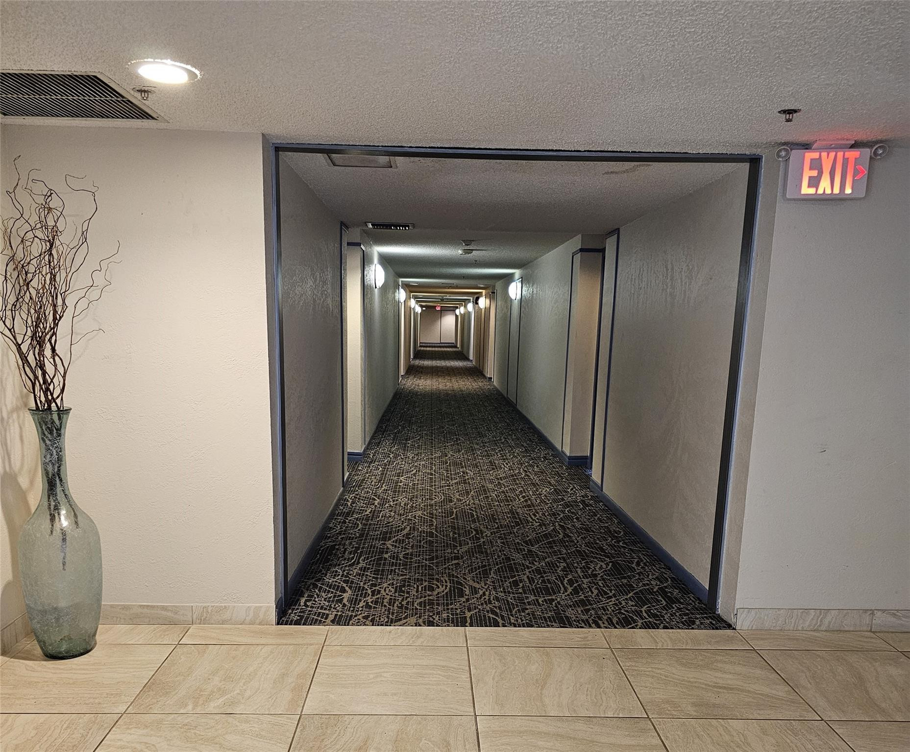 16300 Golf Club Road, Unit 809 Weston, FL 33326 - Photo 39 of 42 Indoor hallway to unit