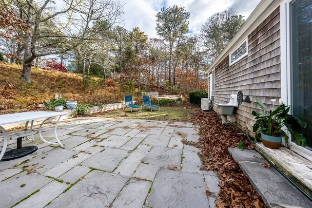 $569,000 | 27 Quaker Lane, Harwich, MA 02645